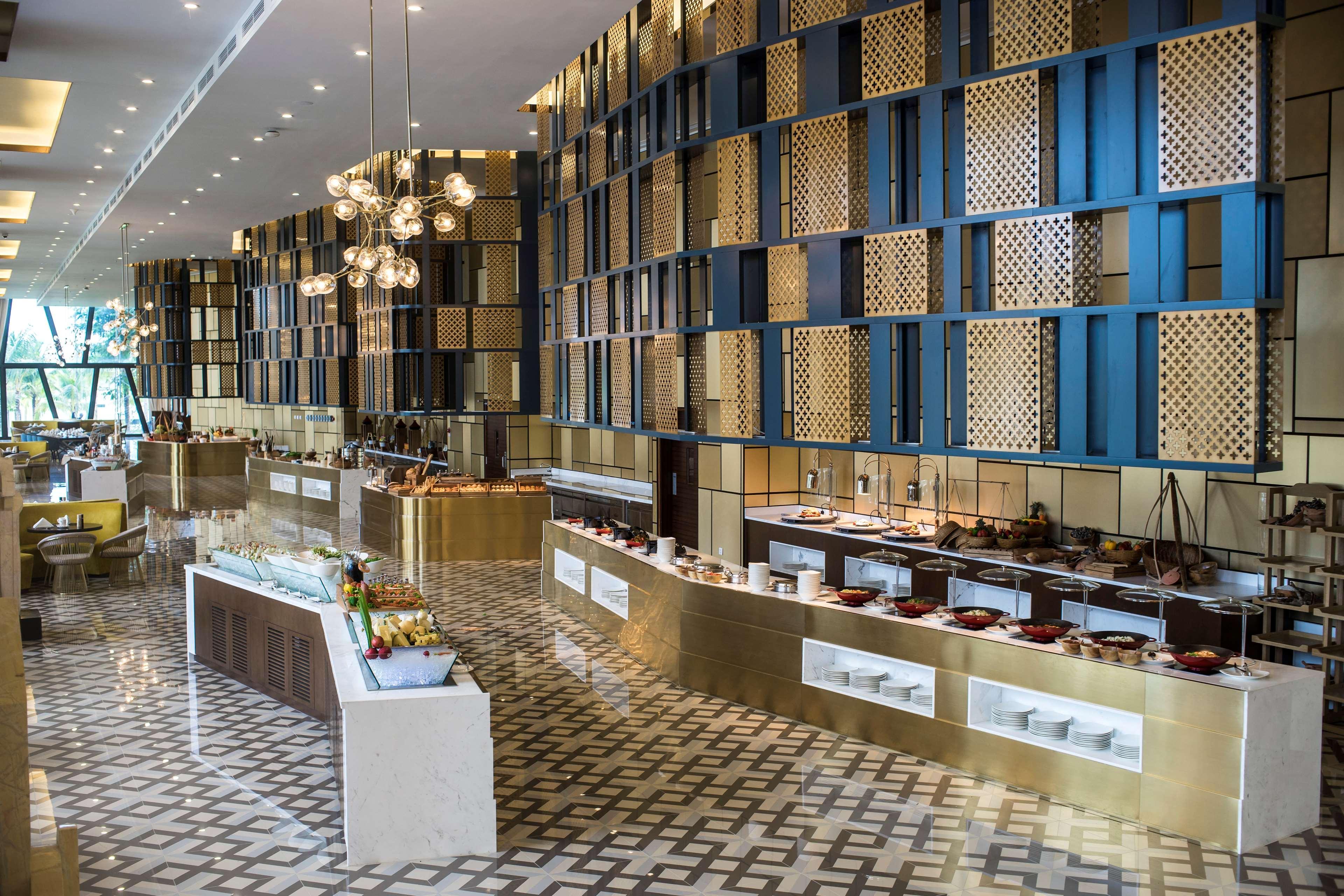 Radisson Blu Resort Phu Quoc Exterior foto The buffet at the hotel