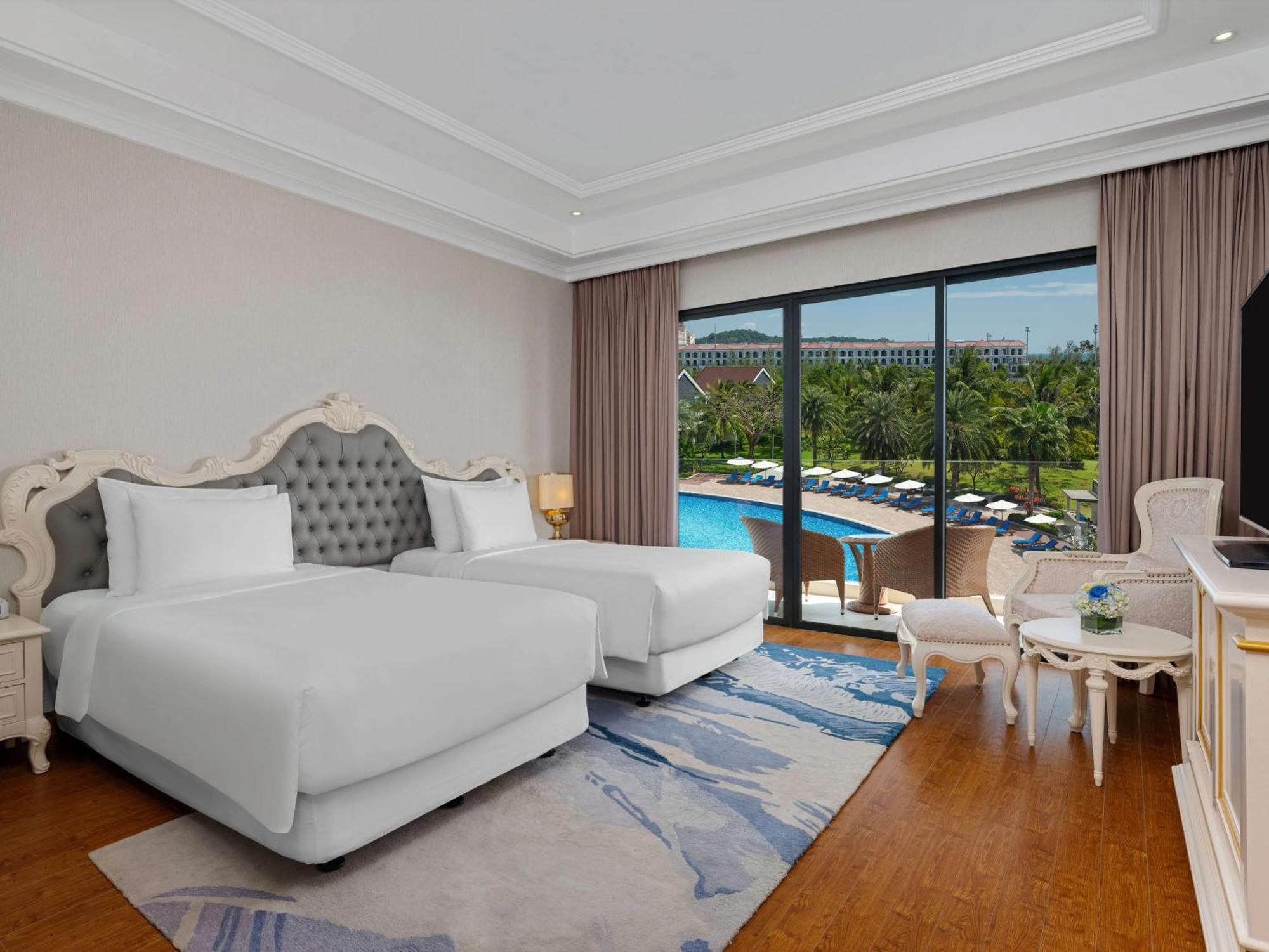 Radisson Blu Resort Phu Quoc Exterior foto Deluxe Pool Access